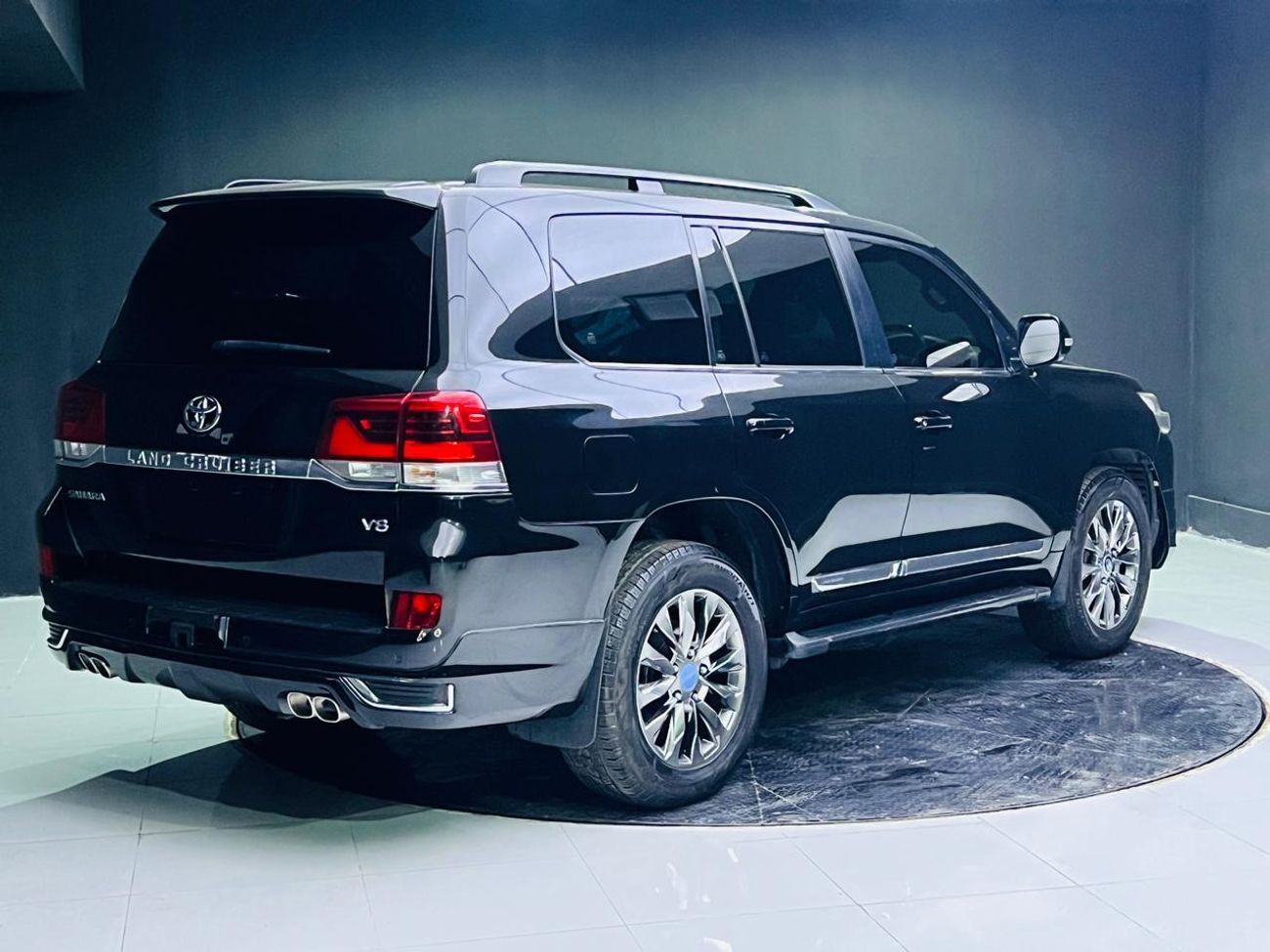 تويوتا لاند كروزر RIGHT HAND DRIVE ONLY FOR EXPORT LANDCRUISER SHARA