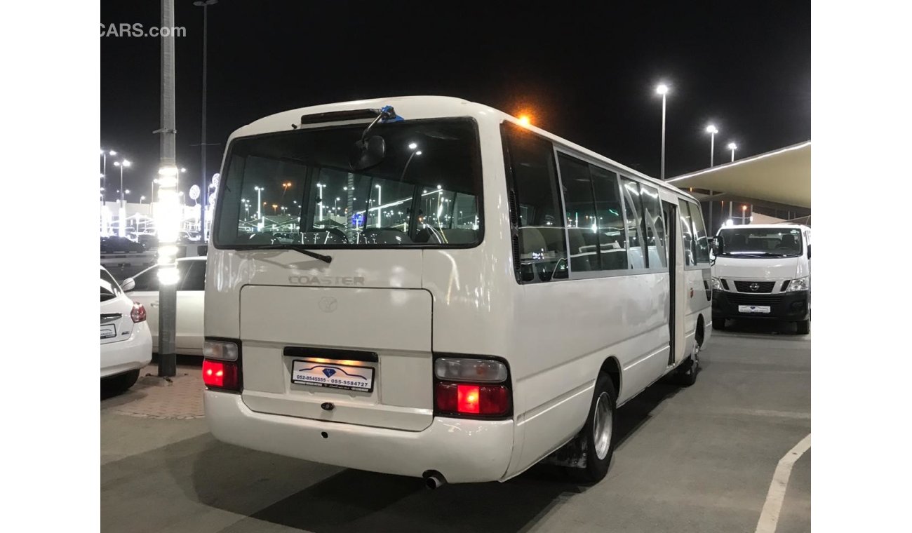 Waheed Coster Used Toyota Coaster / 33 passanger 2014 for sale in Dubai - 241317