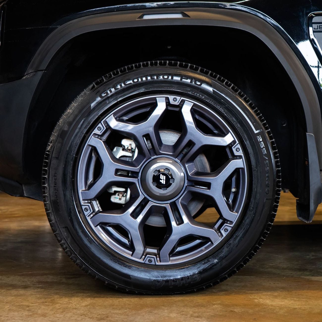 Jetour T2 LUX AED 2,164 P.M • 0% Downpayment • Jetour T2 • 1 Year Warranty