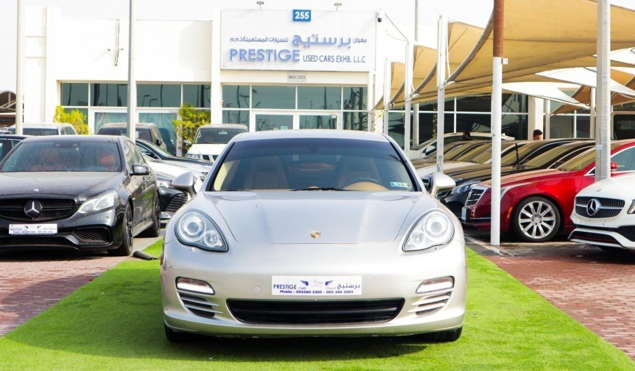 Porsche Panamera 4