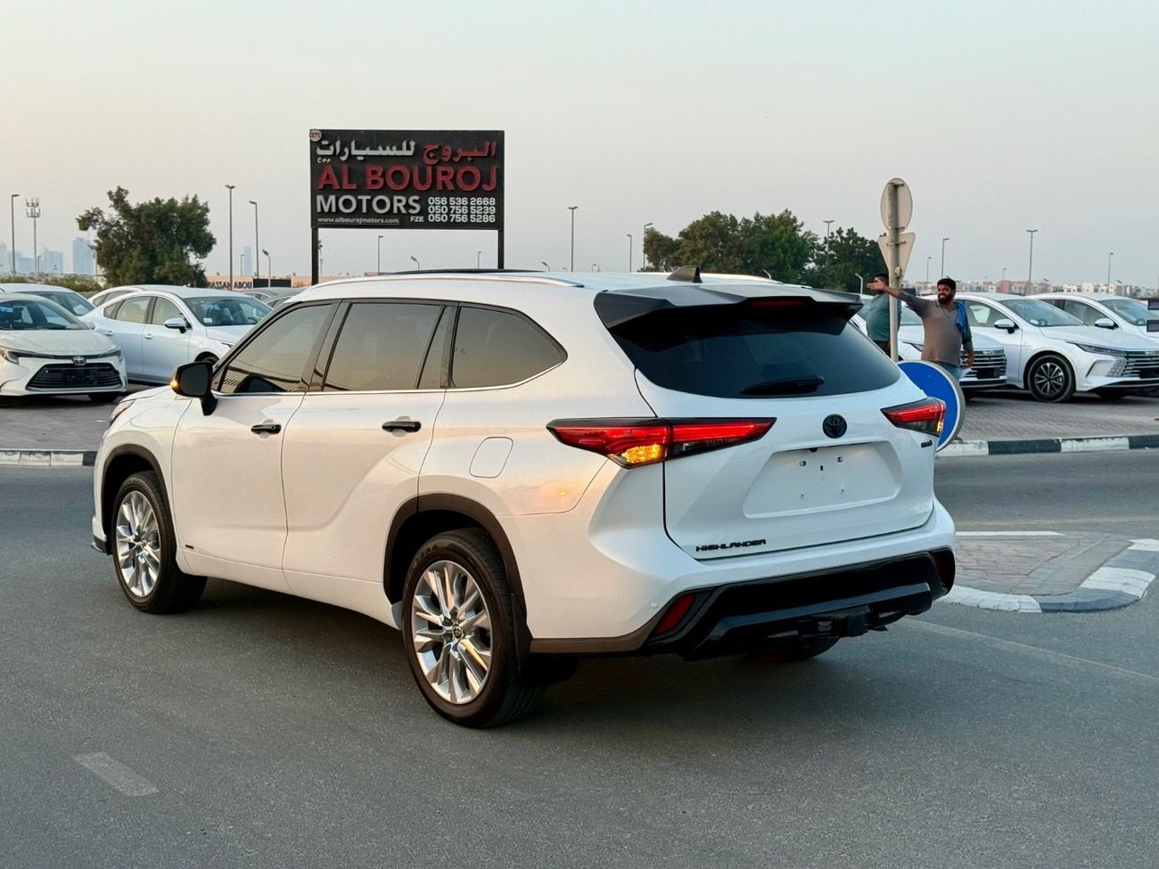 Toyota Highlander 2.5L Hybrid VXR (AWD) 2023 LIMITED HYBRID HEV 2.5 (AWD) LIMITED EDITION USA SPEC