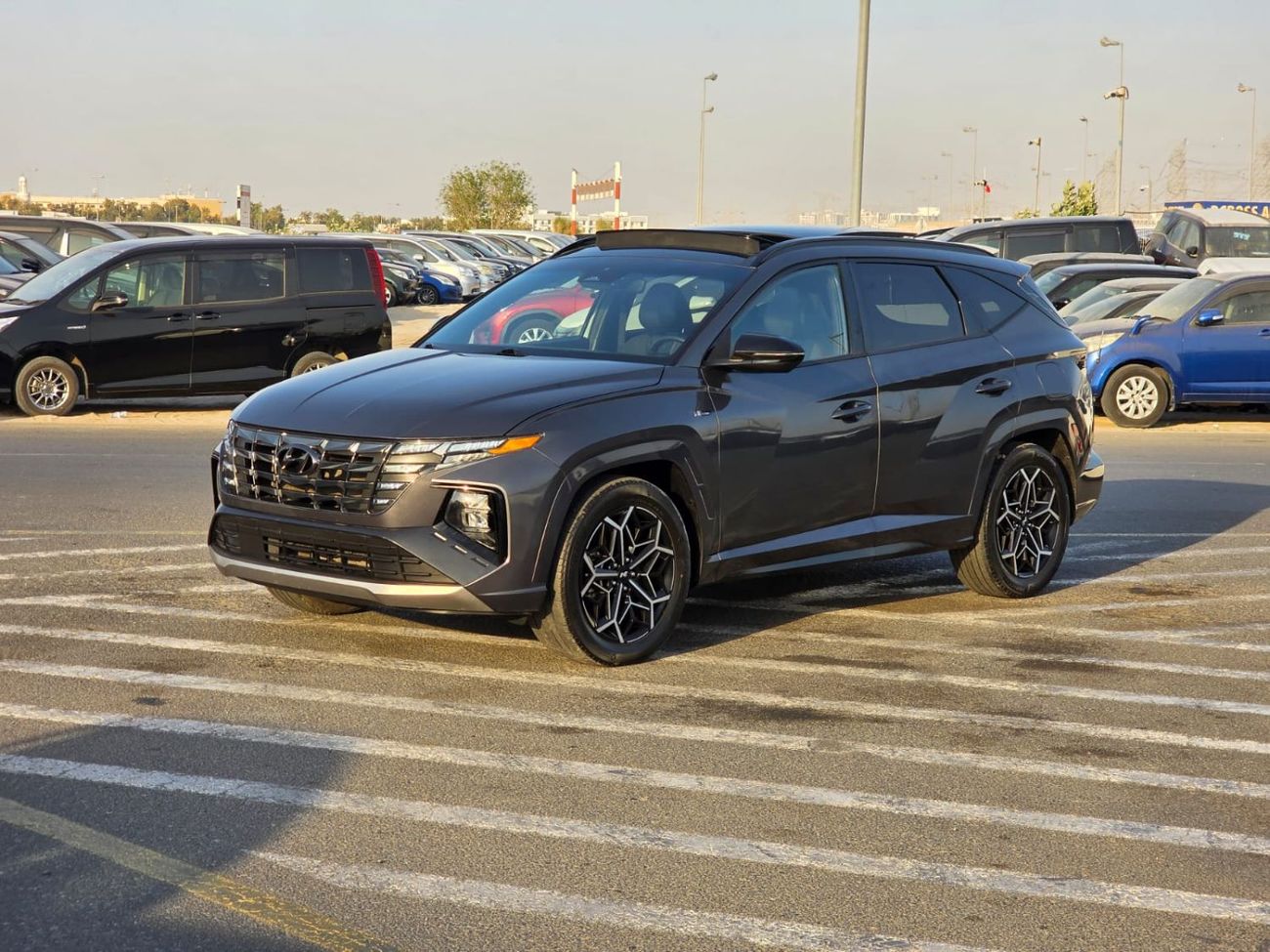 Hyundai Tucson 2023 Hyundai Tucson N line sport Edition 2.5L V4 - Panoramic Roof, original leather seats, Push butt