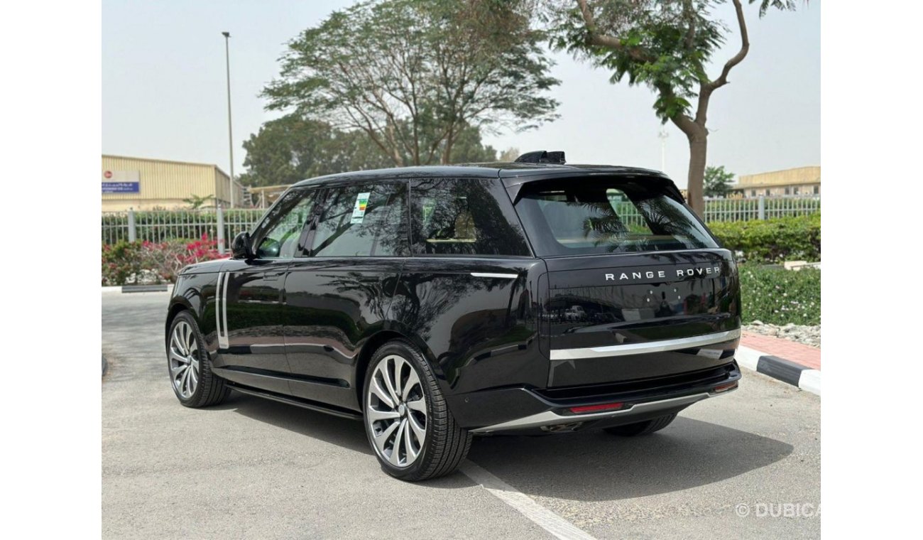 Land Rover Range Rover Autobiography LONG WHEEL BASE GCC SPEC UNDER WARRANTY AND SERVICE