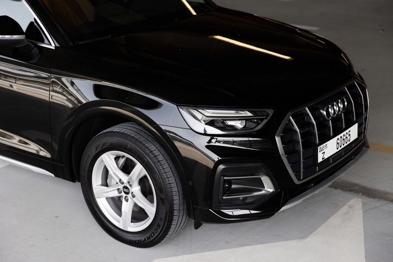 Audi Q5 45 TFSI Quattro Design 2.0L Audi Q5 2022 GCC specs
