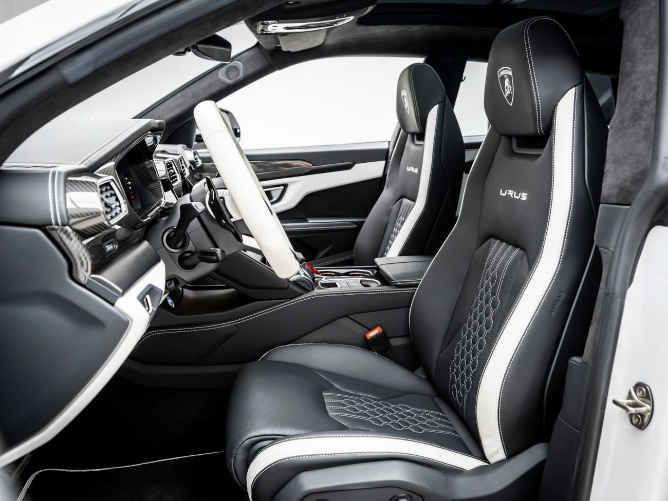 لامبورغيني اوروس S 4.0T V8