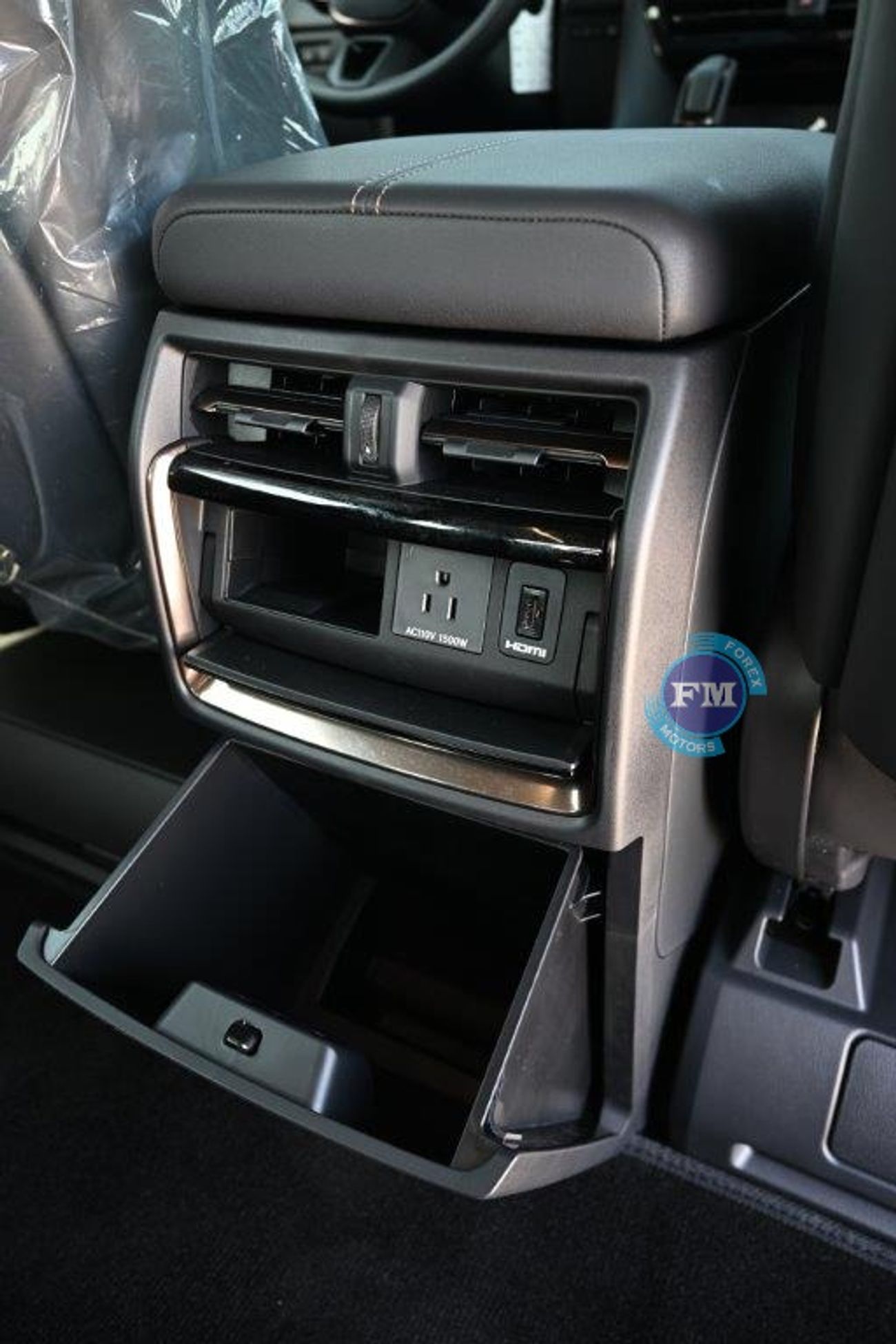 تويوتا ألفارد 2024 Model Hybrid 2.5L E-4WD 6-Seater Automatic