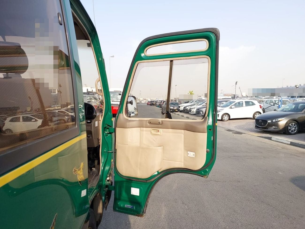 Toyota Coaster TOYOTA COASTER BUS RHD 2000 MODEL 4.2 L DIESEL AUTOMATIC(PM10377)