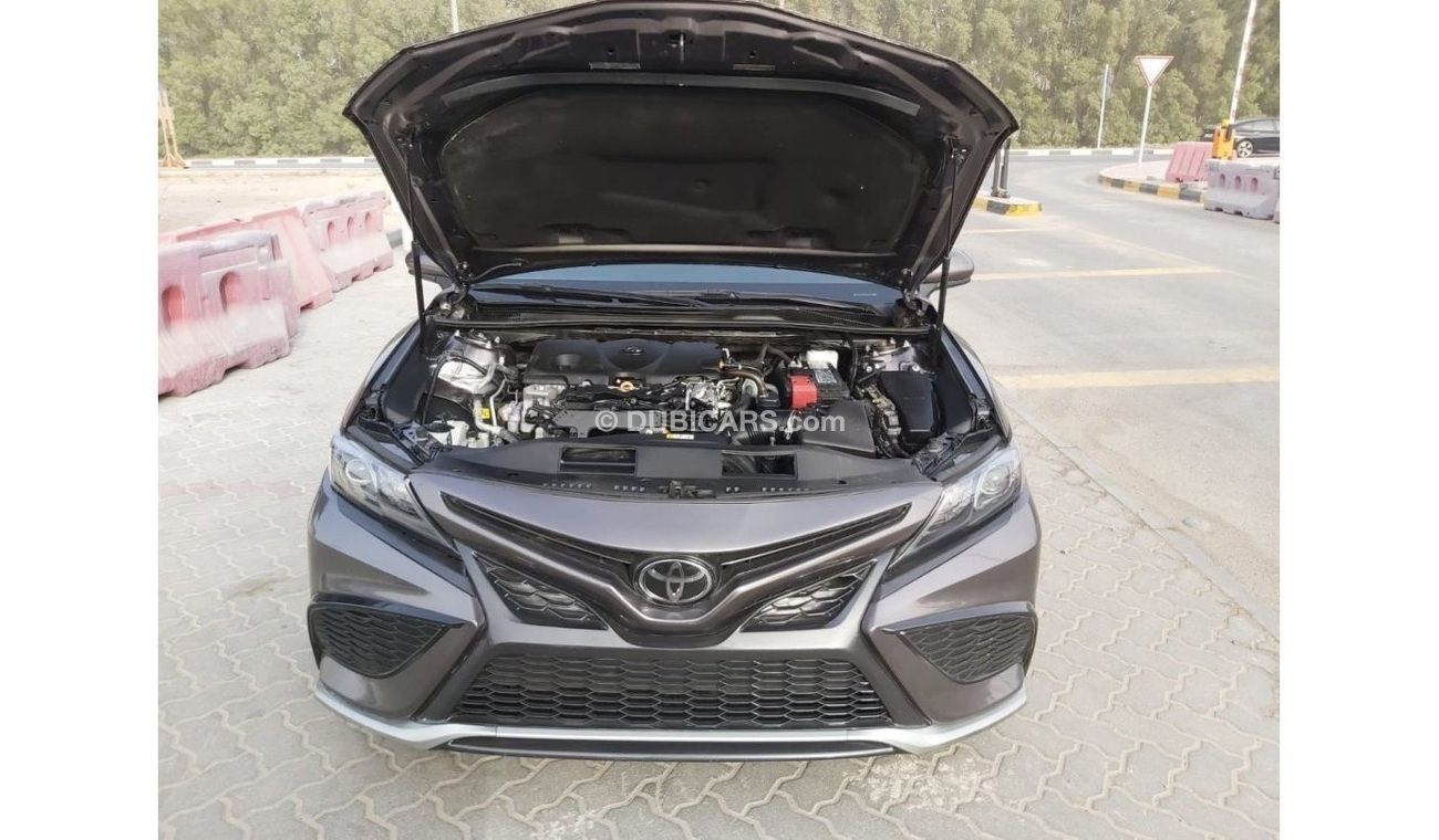 Toyota Camry SE SE SE SE 2020 Toyota Camry, Metallic Grey Color, Clean car