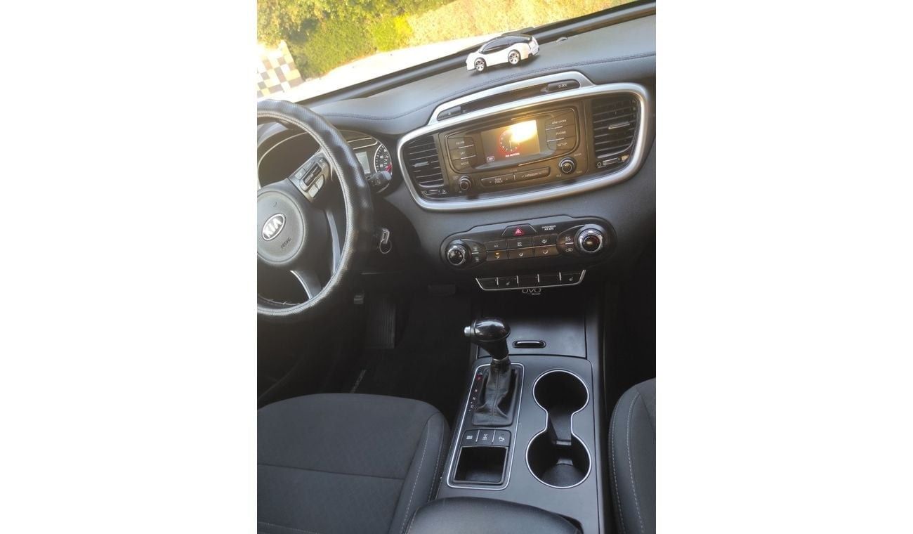 Kia Sorento Kia Sorrento 2016 usa V6 7 seater AWD drive