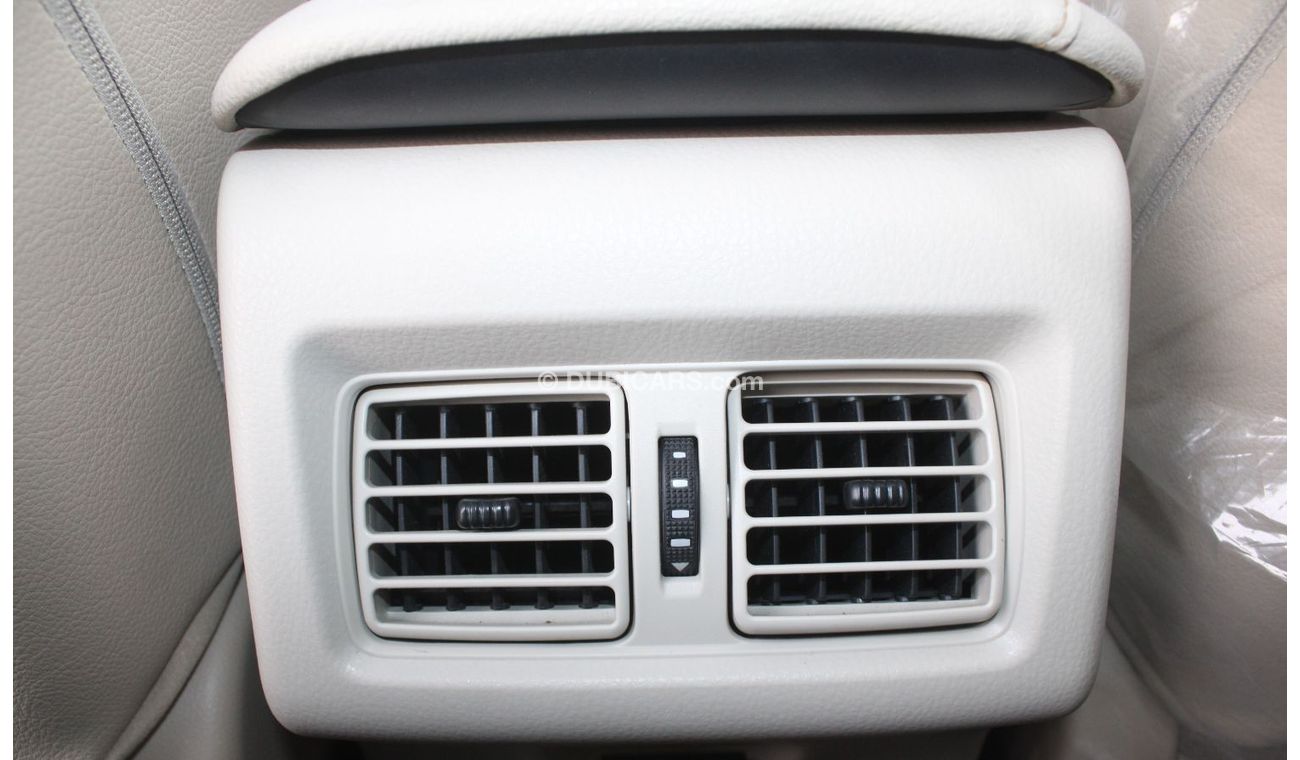 Toyota Camry SE+ TOYOTA CAMRY 2020 WHITE GCC FULL OPTION  EXCELLENT CONDITION WITHOUT ACCIDENTS
