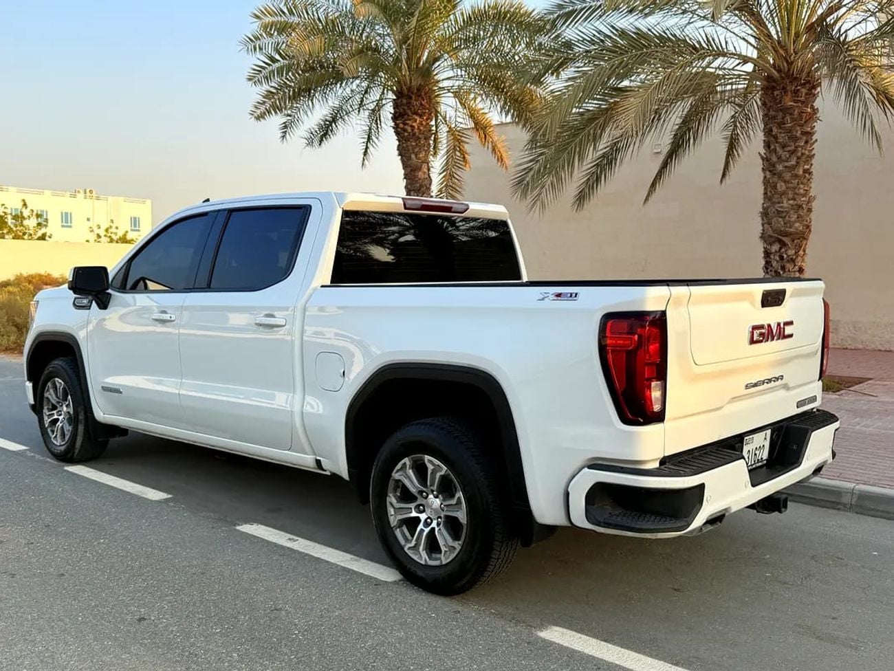 GMC Sierra 1500 REG/CAB ELEVATION Elevation 5.3L GCC Specs-Free service history with warranty