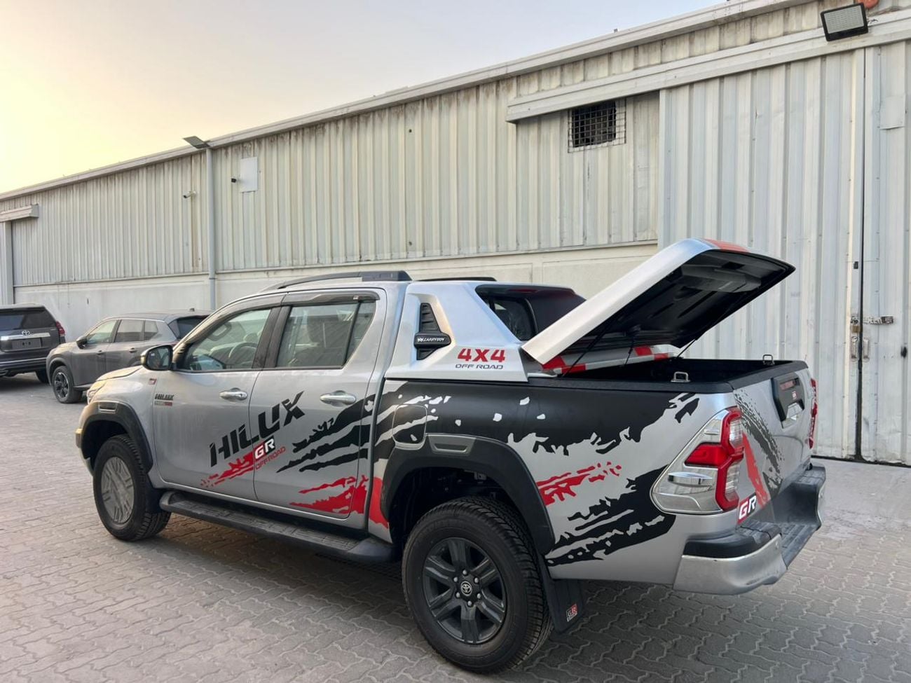 تويوتا هيلوكس TOYOTA HILUX 2.4L DIESEL GR-SPORTS 4X4 FULL OPTION MY 2026