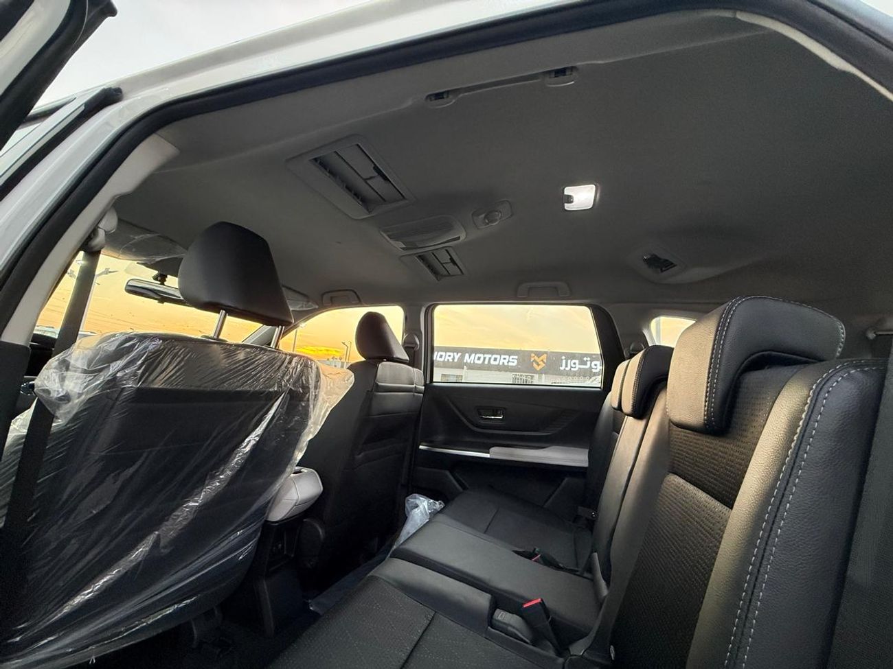 تويوتا فيلوز VELOZ - V Full Option 1.5L 4 Cylinders - 7 Seats 2025 Model