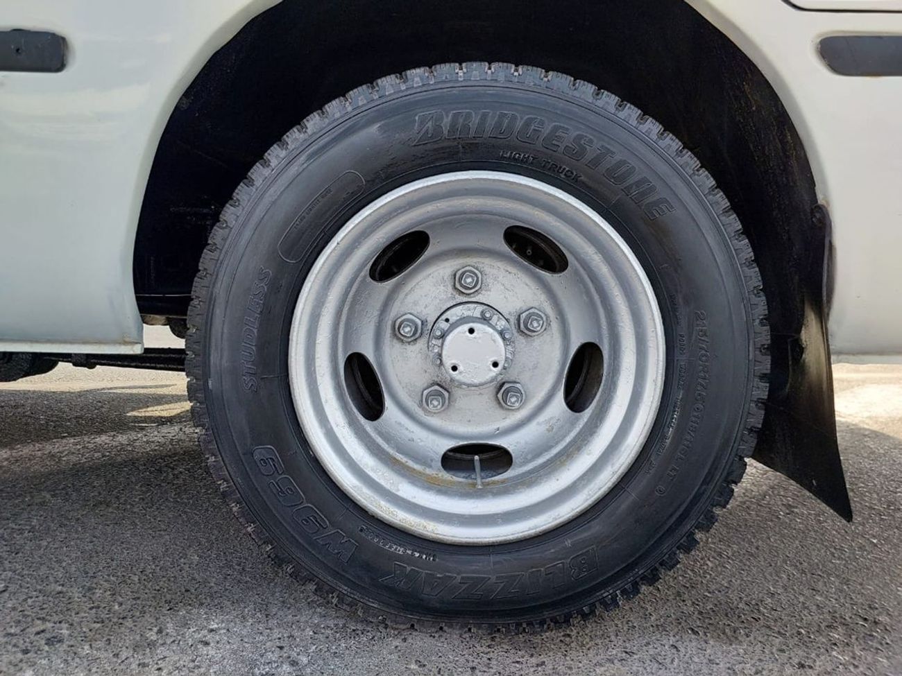 Toyota Coaster TOYOTA COASTER BUS 1997 RHD 4.1 L DIESEL AUTOMATIC (PM04890)