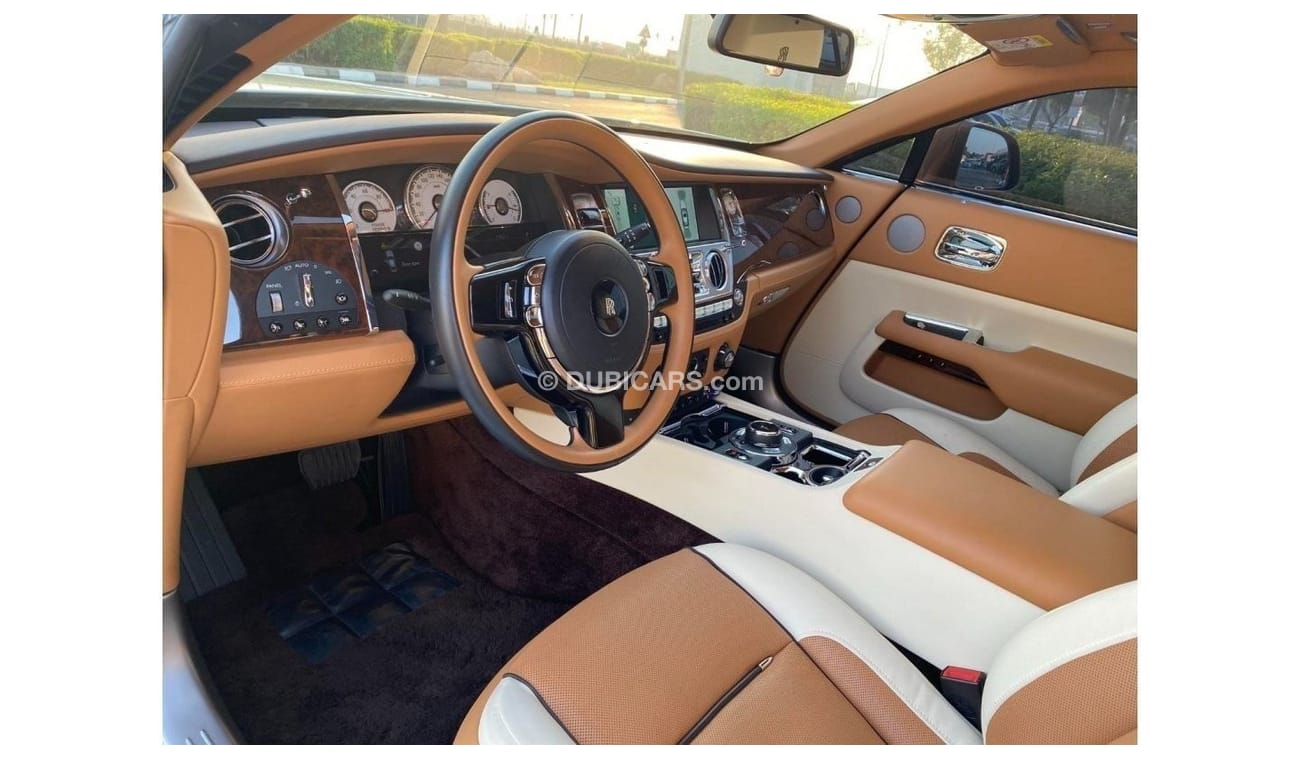 Rolls-Royce Wraith Std GCC SPEC NEAT AND CLEAN LESS KILOMETER