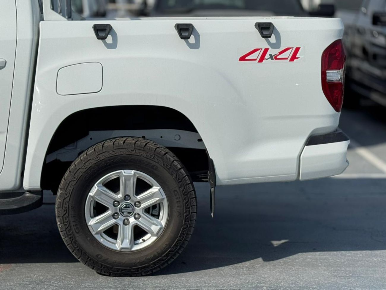 أم جي T60 T60 2.4L Petrol Manual DC 4WD 2025 Export Price @ 50,500 AED