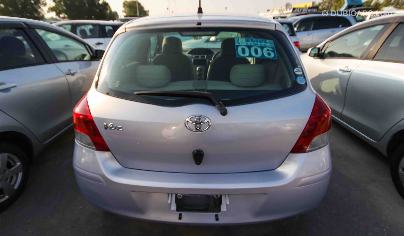 Toyota Vitz 32179