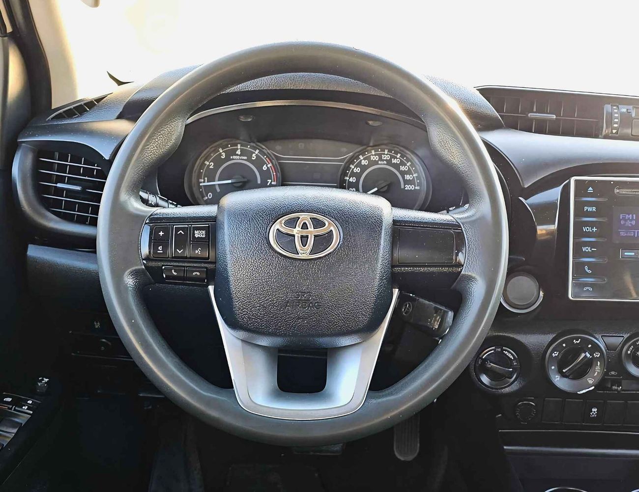 تويوتا هيلوكس AUTO PATROL/ 4WD/  AUTO WINDOWS/ WIDE BODY/  EXPORT ONLY / LOT#403139