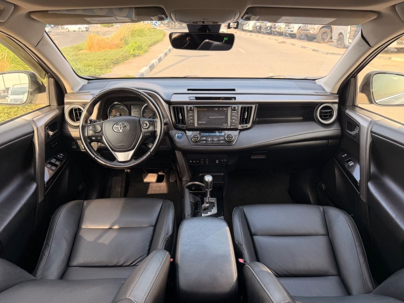 Toyota RAV4 Hybrid Limited 2.5L full option