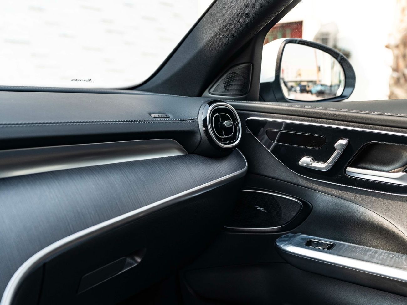 Mercedes-Benz C 200 Premium 2.0L