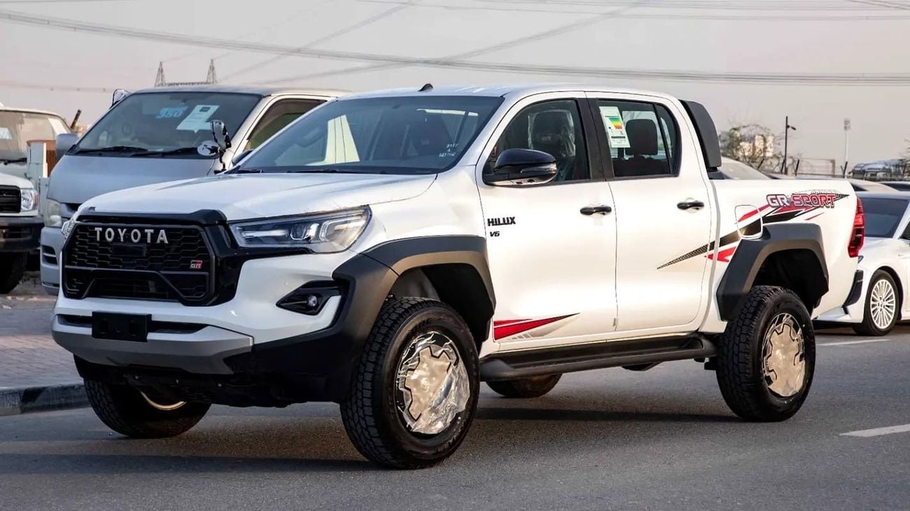 Toyota Hilux GR SPORT