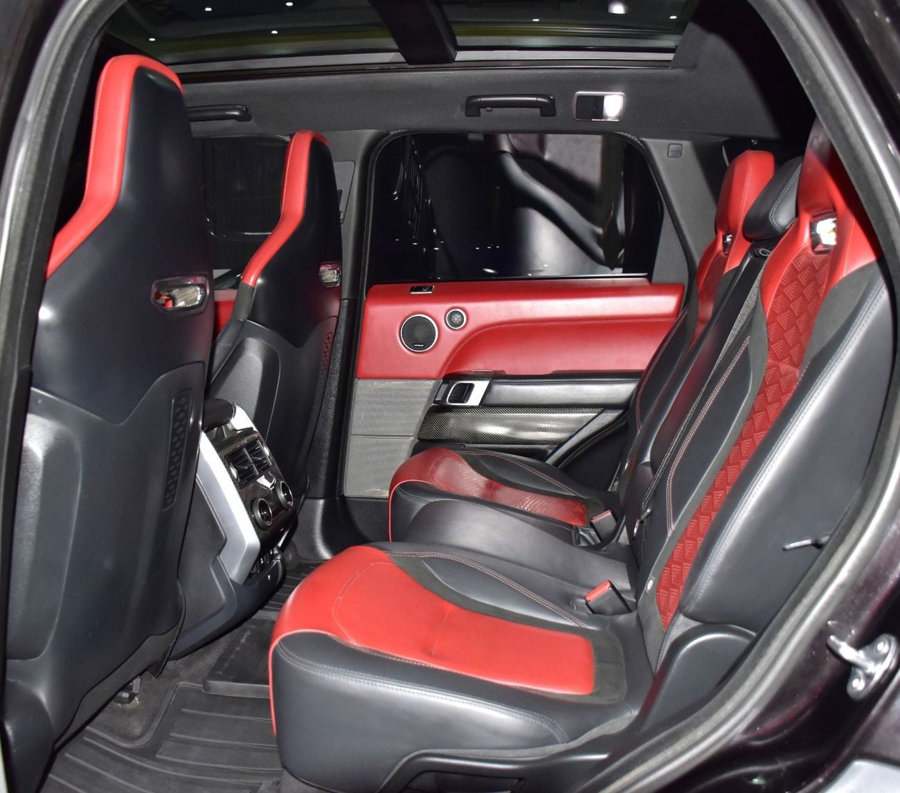 Land Rover Range Rover Sport EXCELLENT DEAL for our Land Rover Range Rover SVR ( 2020 Model ) in Purple Color American Specs