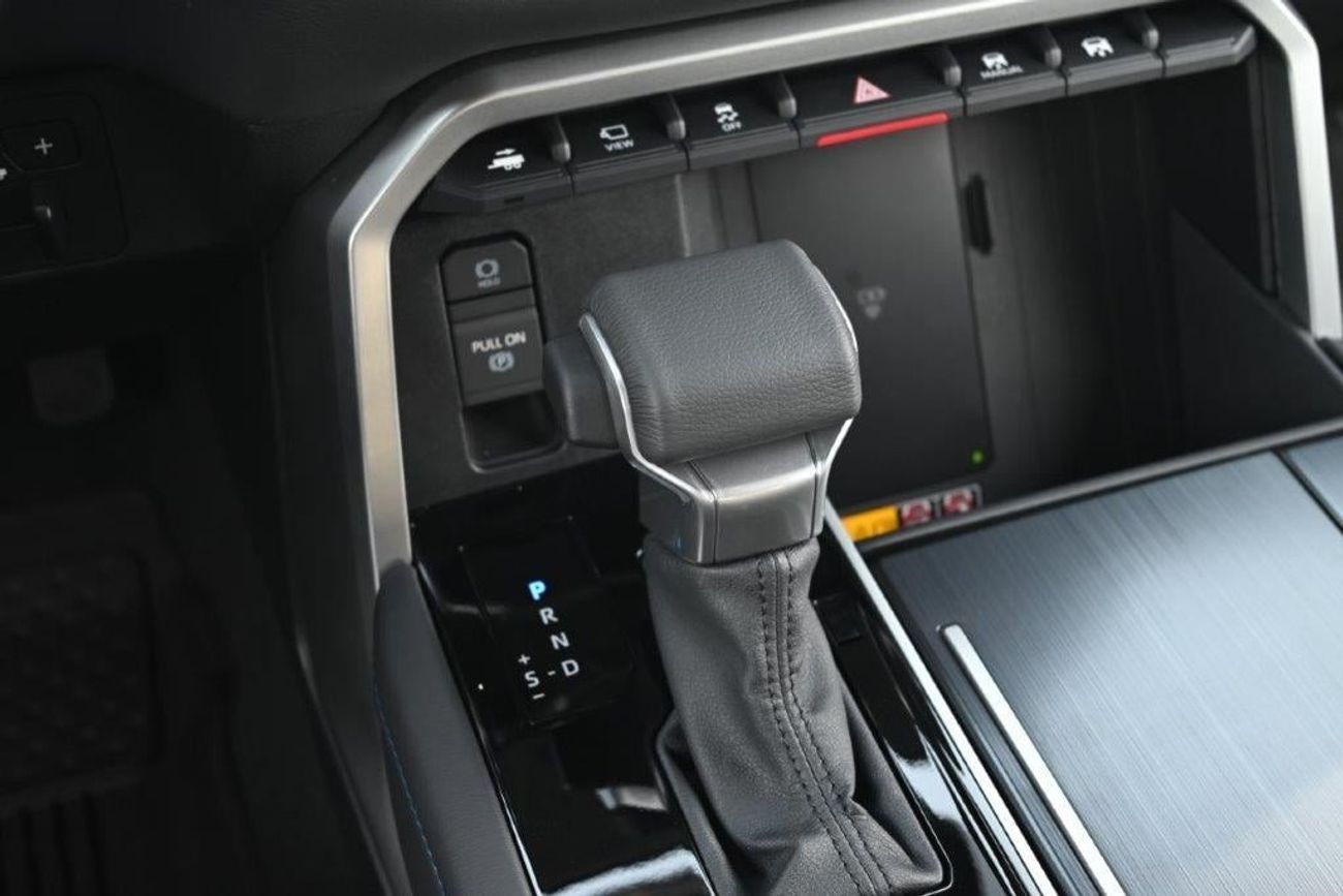 تويوتا سيكويا Platinum Hybrid V6 3.5L Twin Turbo Petrol AT