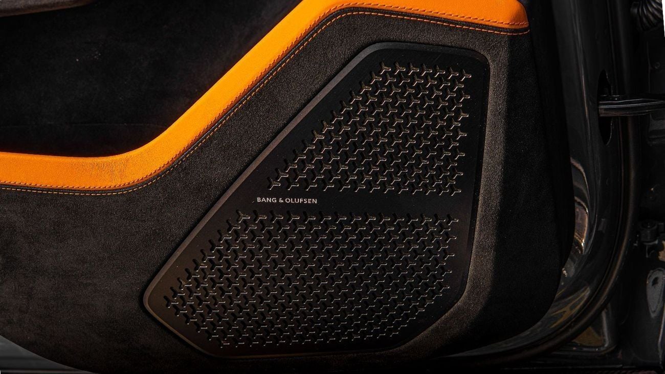 لامبورغيني اوروس 2024 Lamborghini Urus Performante | 4.0L Twin-Turbo V8 | 666 CV | 4,000 KM | Dealer Warranty