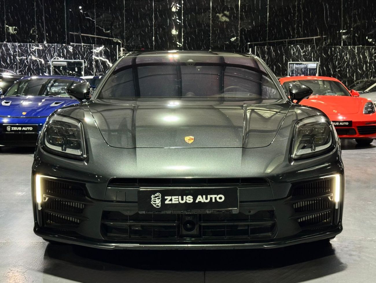 بورش باناميرا Base 2025 Porsche Panamera, Sep 2029 Porsche Warranty, Sport Chrono Package, Very Low Kms, GCC