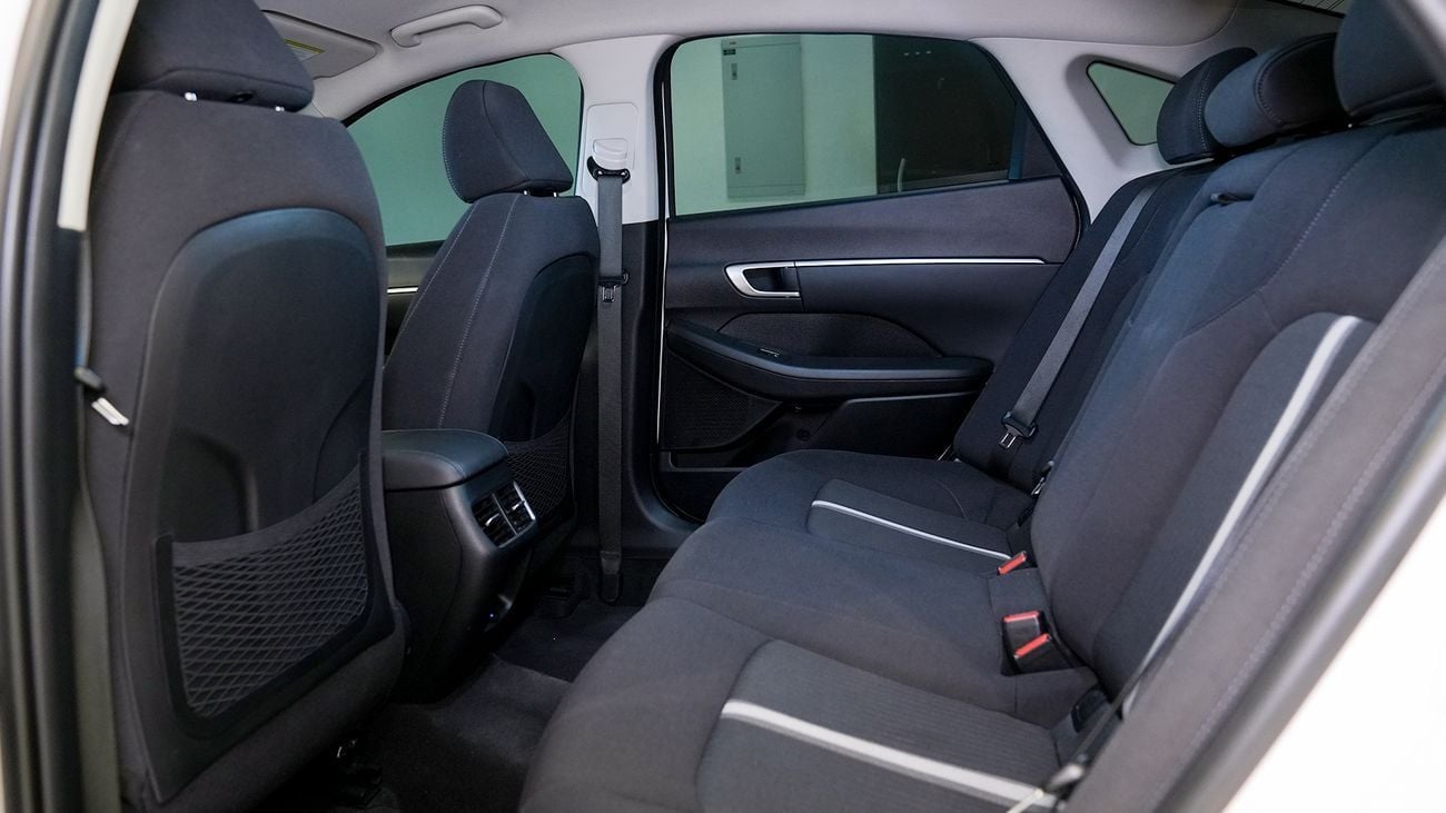 Hyundai Sonata 2.5 L