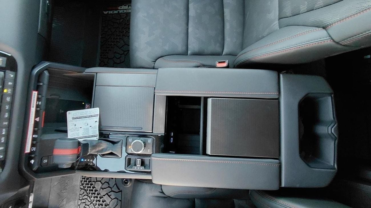 Toyota Sequoia 3.5L I FORCE MAX TRD PRO HYBRID 2025