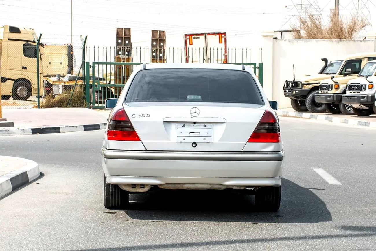 Mercedes Benz C200 Pristine C200 | Japanese Specs | Low Mileage