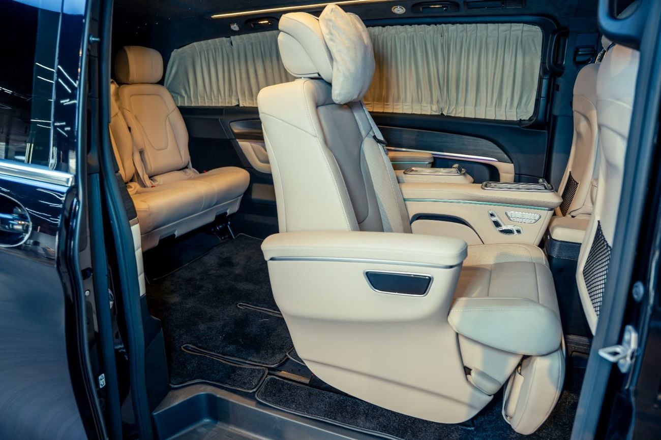 مرسيدس بنز V 300 AVANTGARDE Original Mercedes VIP Captain Seats | 2 Years International Warranty