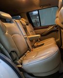 Nissan Pathfinder LE