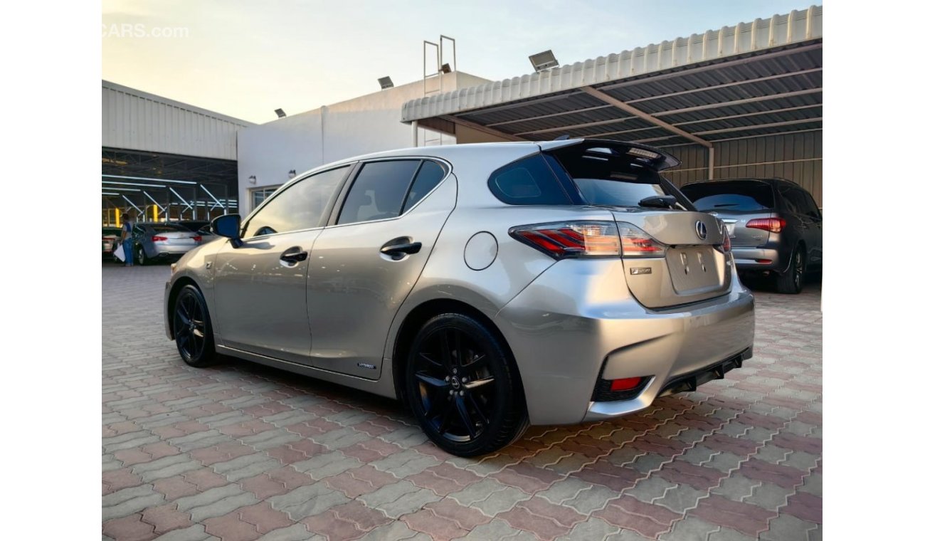 Lexus CT200h Prestige