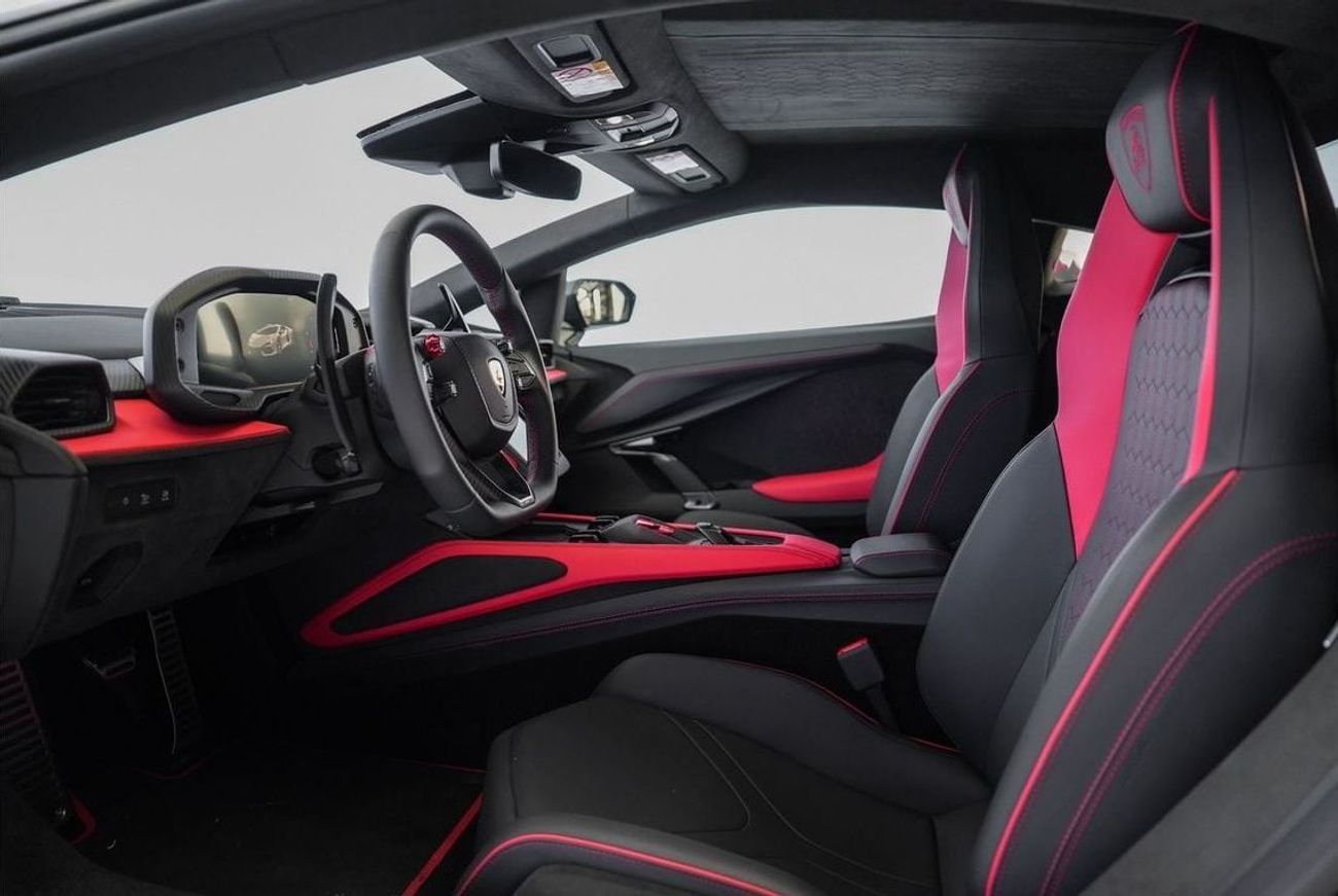 لامبورغيني ريفويلتو 6.5L V12 Hybrid