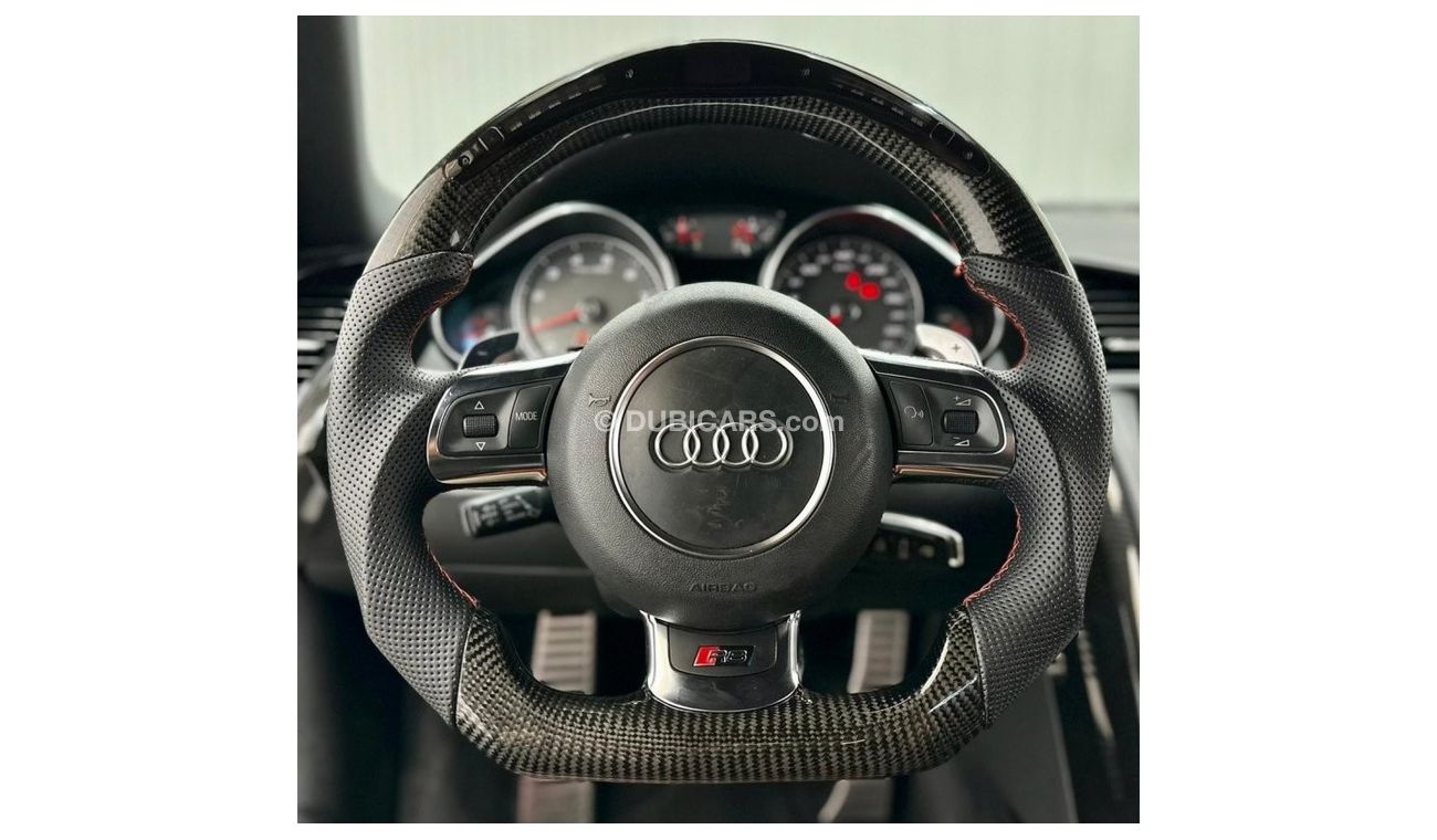 Audi R8 2014 Audi R8 Sport V8, Service History, Carbon Fibre Edition, GCC