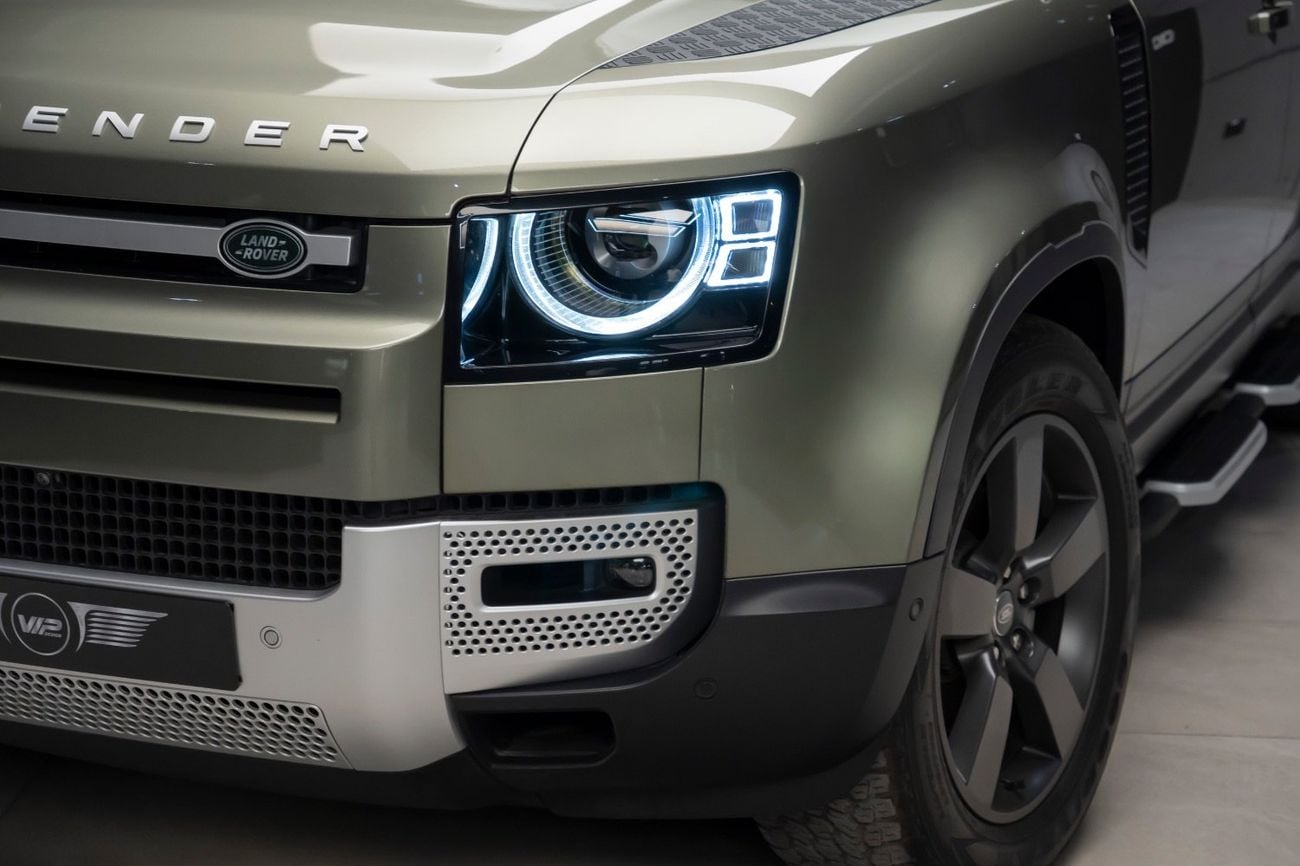 Land Rover Defender P300 110 SE 2.0L (5 Seater)