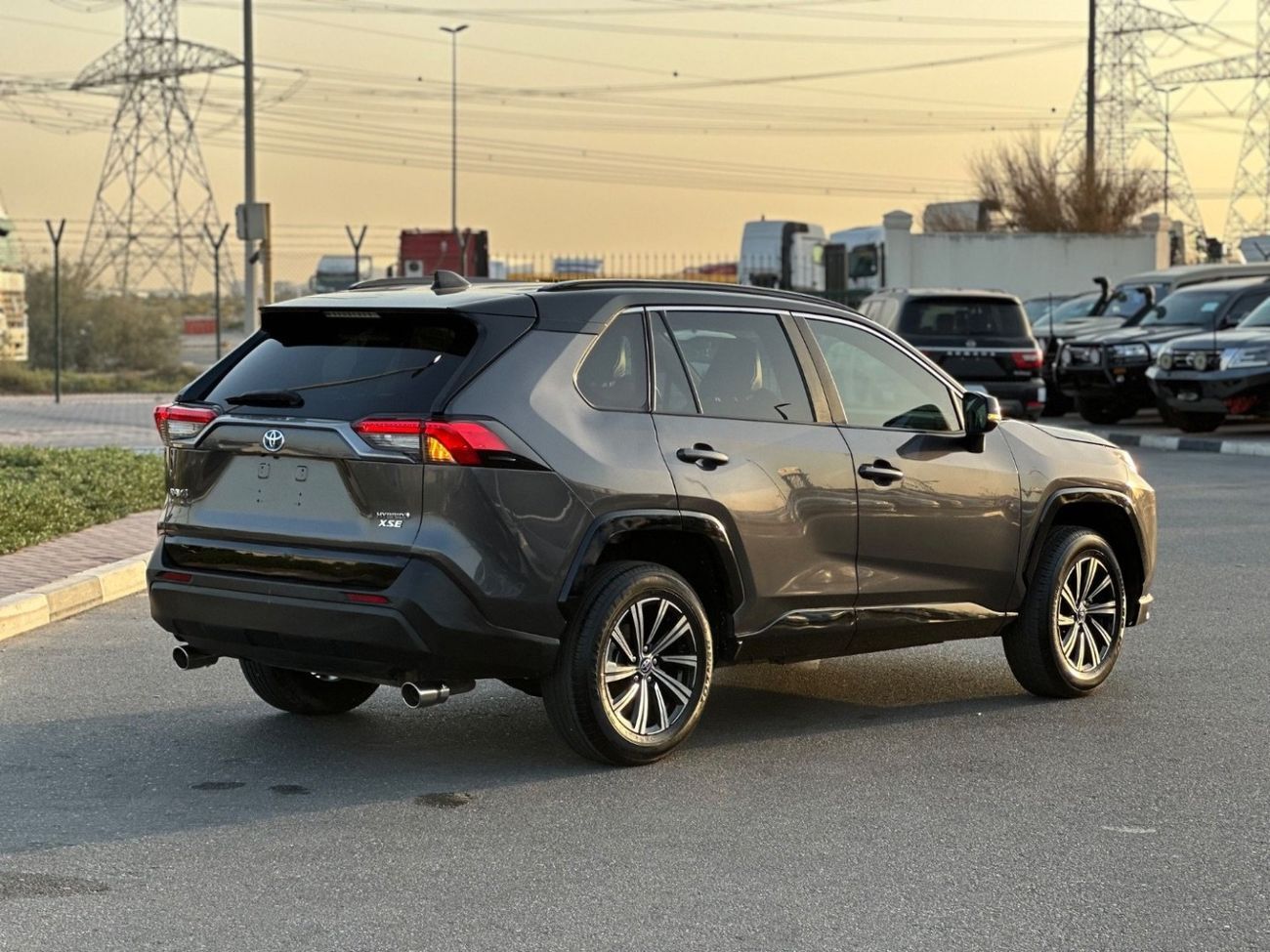 تويوتا راف ٤ Hybrid TOYOTA RAV4 XSE Full Option