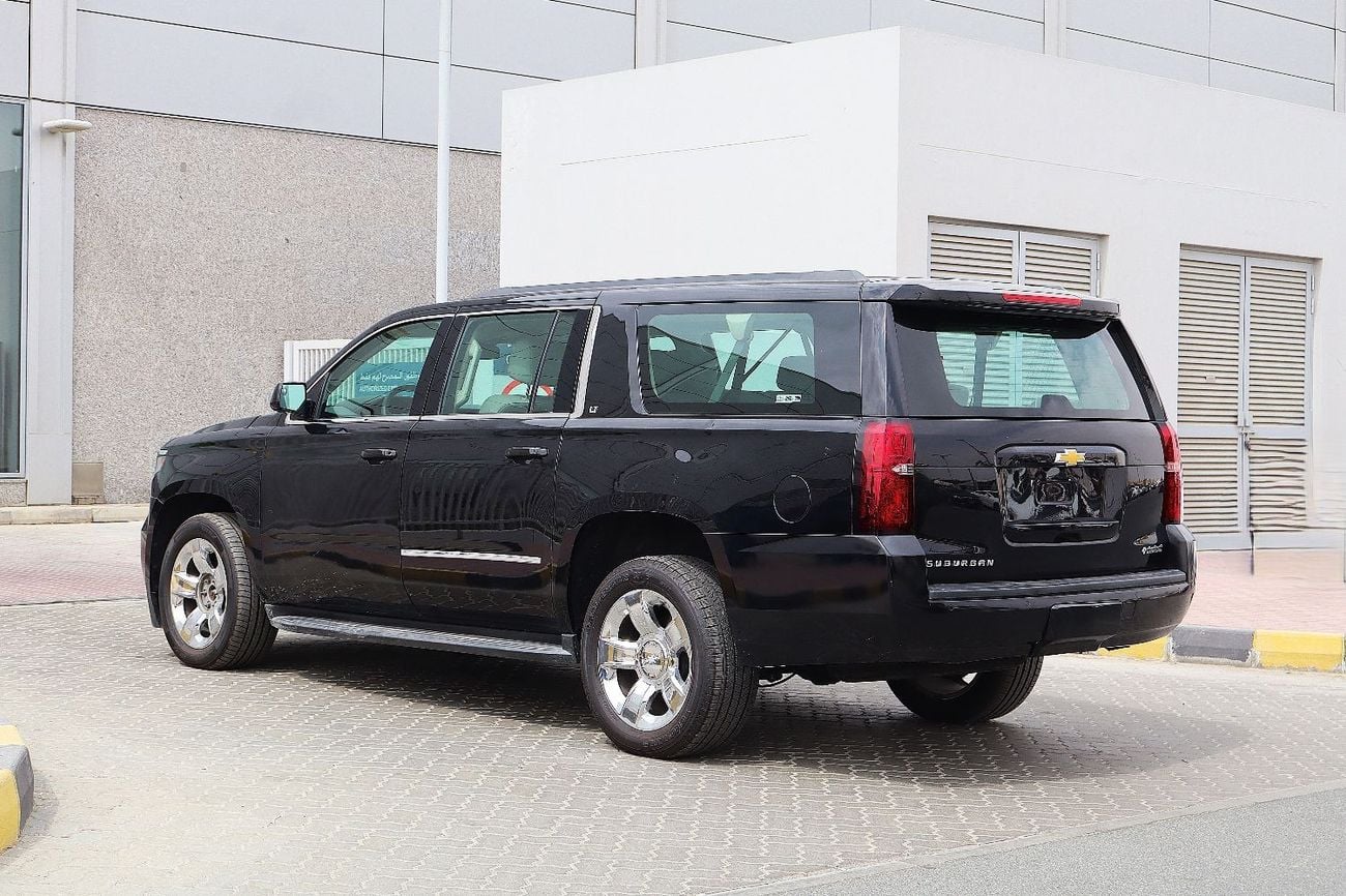 Chevrolet Suburban LT 5.3L 4WD