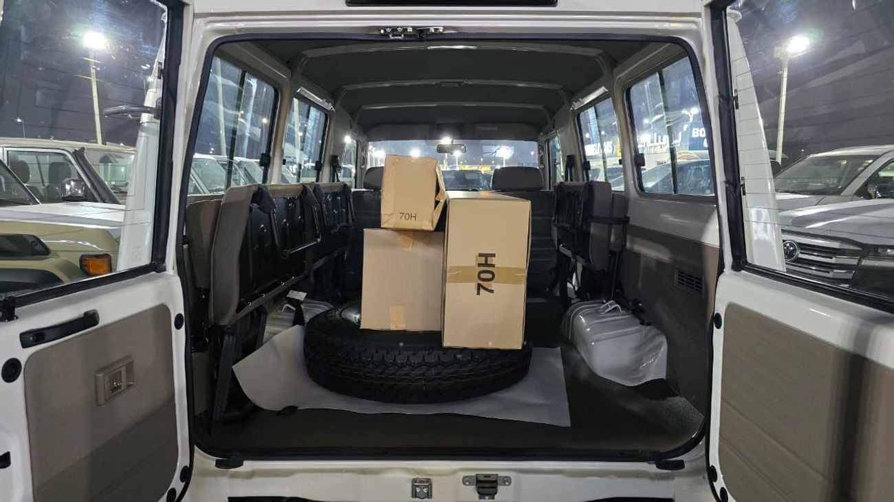 تويوتا لاند كروزر 70 DLX 4.0L