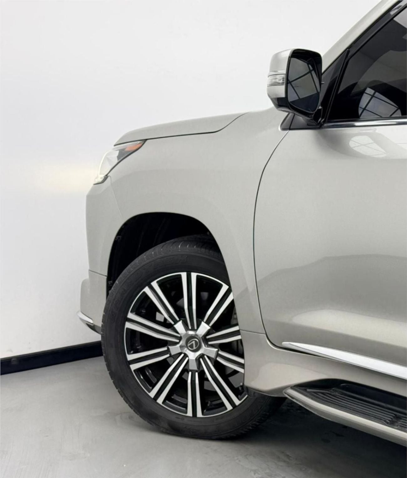لكزس LX 570 SIGNATURE 2020 Lexus LX 570 Signature, Auto Guard Warranty, Full Service History, GCC