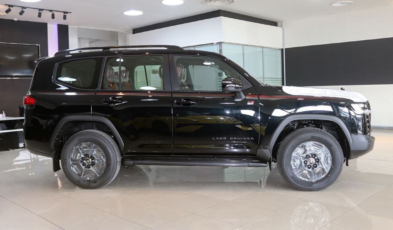 تويوتا لاند كروزر 2026 Model Toyota Land Cruiser (LC300) GR-Sport, 3.5 Petrol 4WD 10A/T