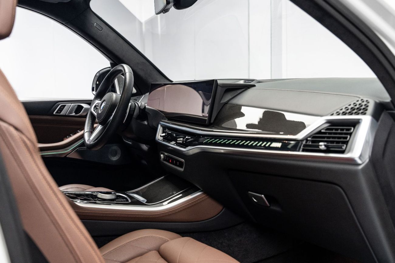 بي أم دبليو X5 M60i XDRIVE BUY NOW, PAY 2027 | THE BLACKLINE STANDARD | September 2029 Warranty + Service Contract,