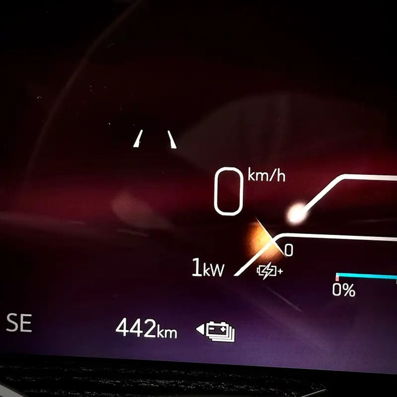 كاديلاك إسكالاد IQL - 1000E4