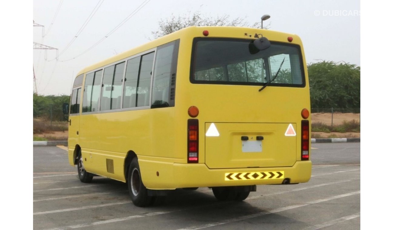 Nissan Civilian 2006 | CIVILIAN A/C 23 SEATER YELLOW SCHOOL BUS WITH GCC SPECS AND EXCELLENT CONDITION