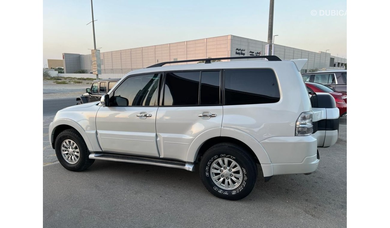 Mitsubishi Pajero GLS