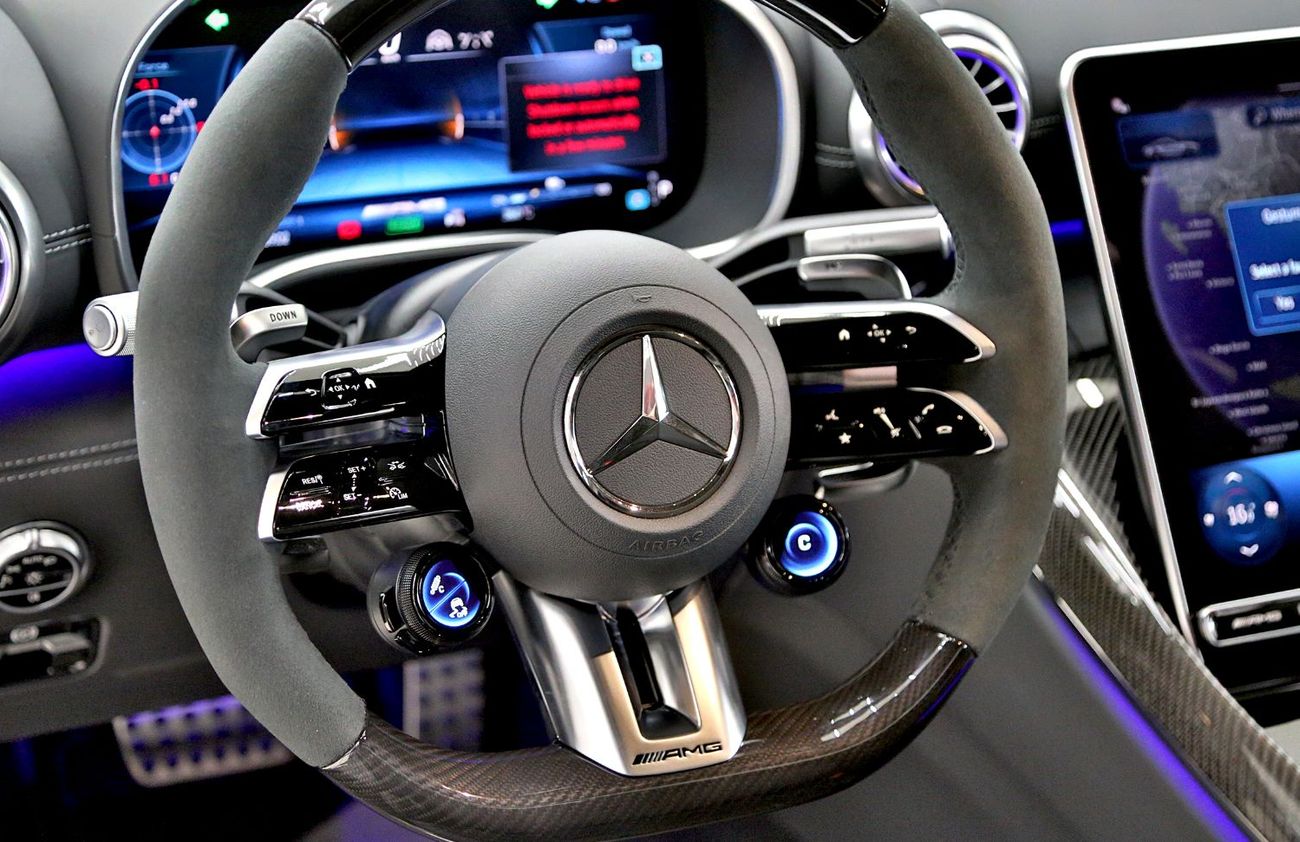 مرسيدس بنز أي أم جي جي تي 63 SE Performance (4 Door)