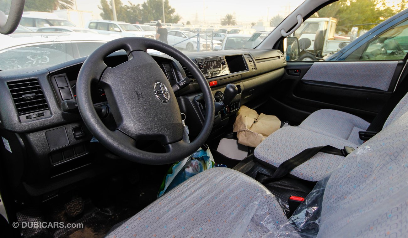 Toyota Hiace High Roof