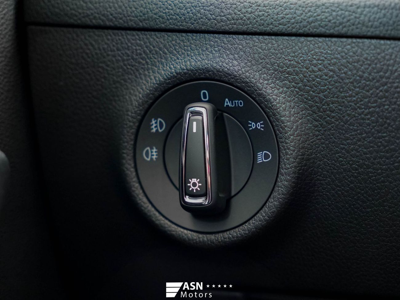 Skoda Superb TSI 280 Exclusive Edition 1.4 Turbo (Export Price)